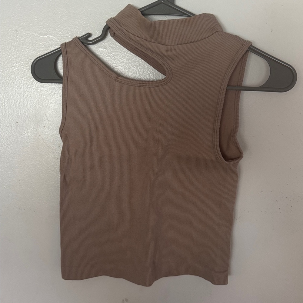 Dynamic Brown Sleeveless Cutout Top